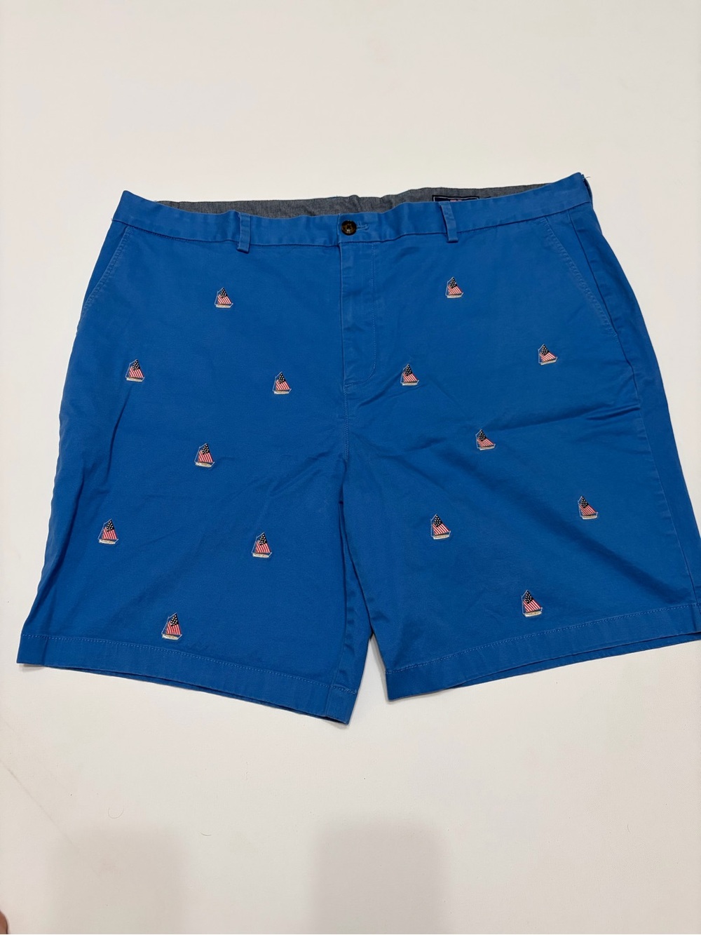 Vineyard Vines Royal Blue Embroidered Sailboat breaker Shorts preppy sailboat